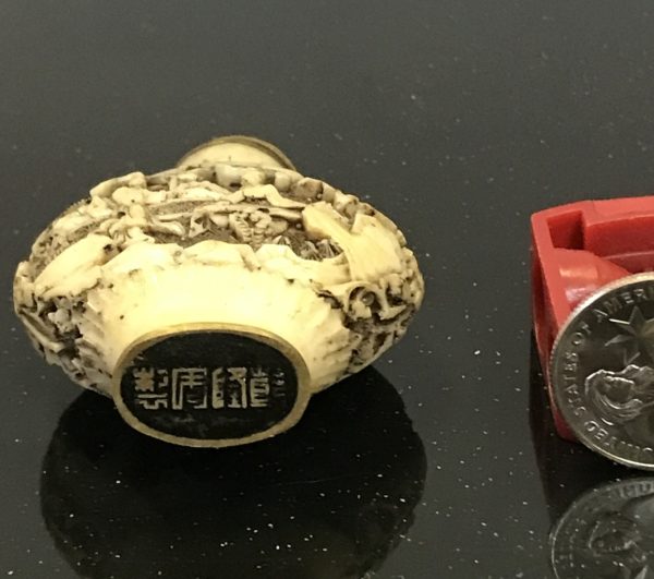 Qing Dynasty Ivory Relief Snuff Bottle in Qianlong period Qing Dynasty Ivory Relief Snuff Bottle in Qianlong period