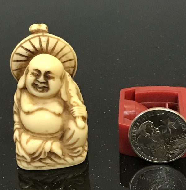 Edo period (1603-1868) Ivory Radiant Bliss Small Statue Edo period (1603-1868) Ivory Radiant Bliss Small Statue