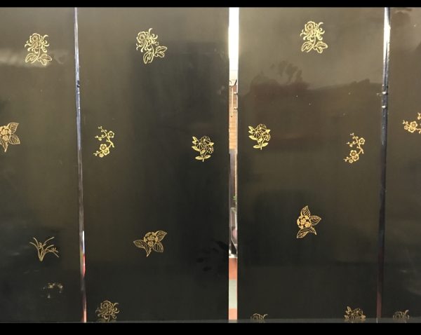 Qing Dynasty style Solid wood screen embellished with jade Qing Dynasty style Solid wood screen embellished with jade