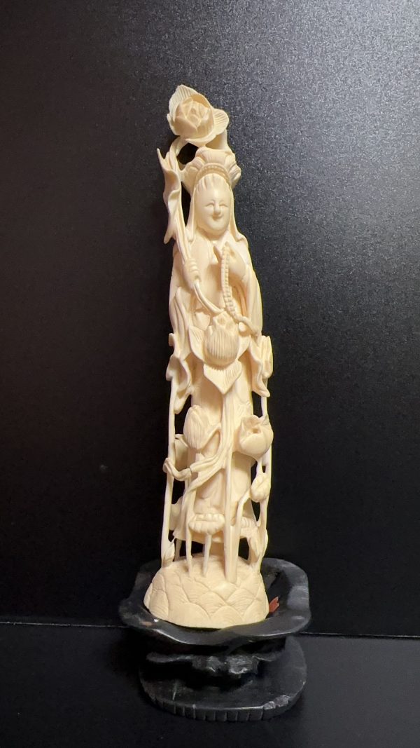 Carved ivory statue of Guanyin Carved ivory statue of Guanyin