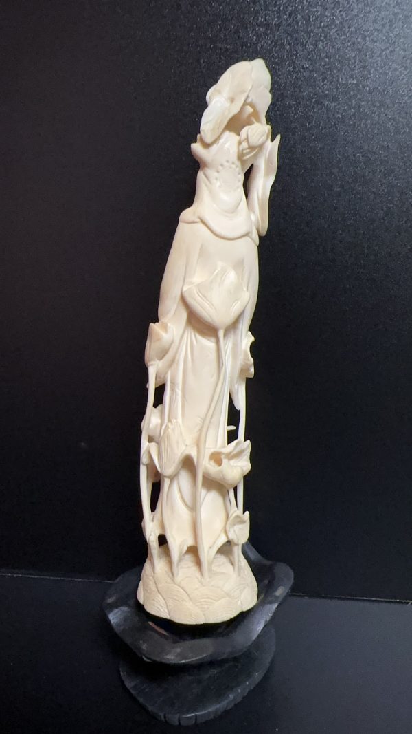 Carved ivory statue of Guanyin Carved ivory statue of Guanyin