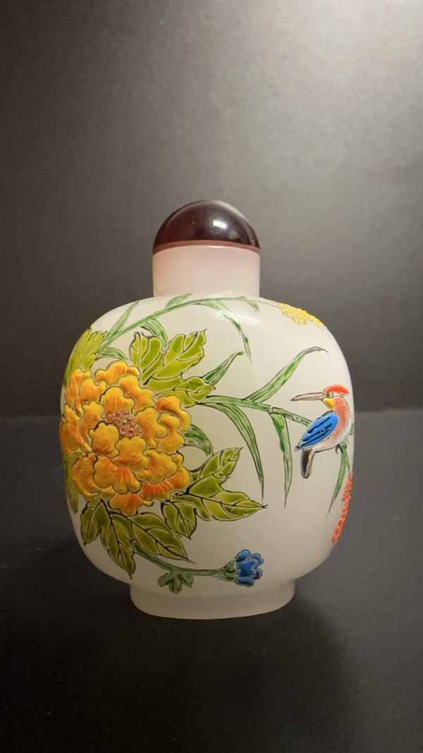 Fine Pattern Snuff Bottle Fine Pattern Snuff Bottle