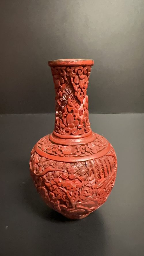Qing Dynasty red lacquer vase